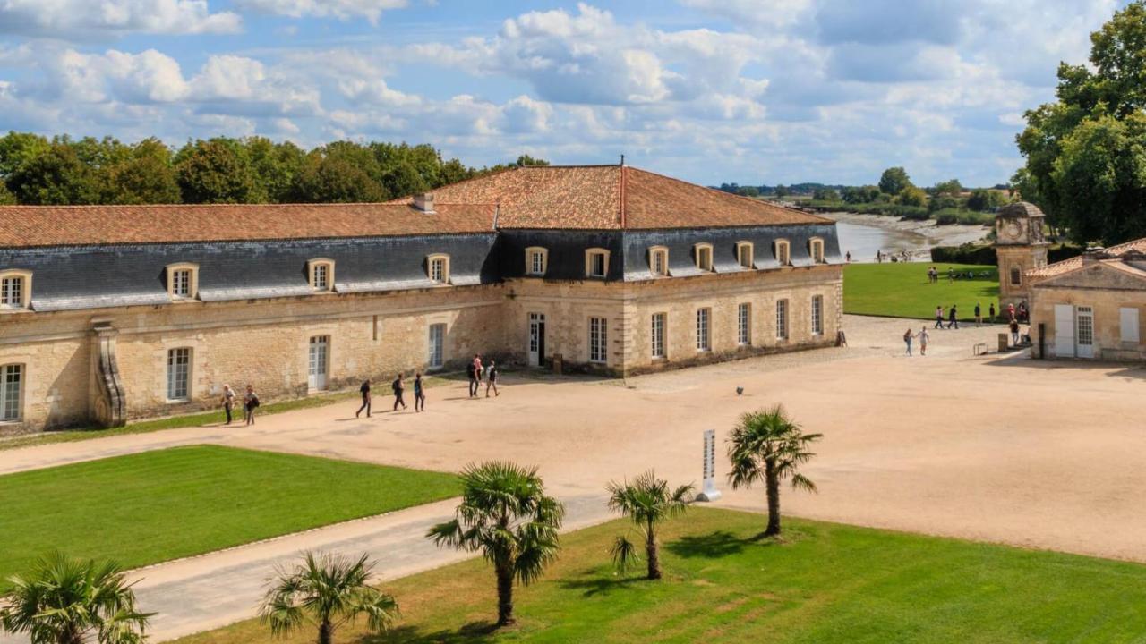 Residence Esmeralda Meuble De Tourisme 3 Etoiles Rochefort  Exterior foto